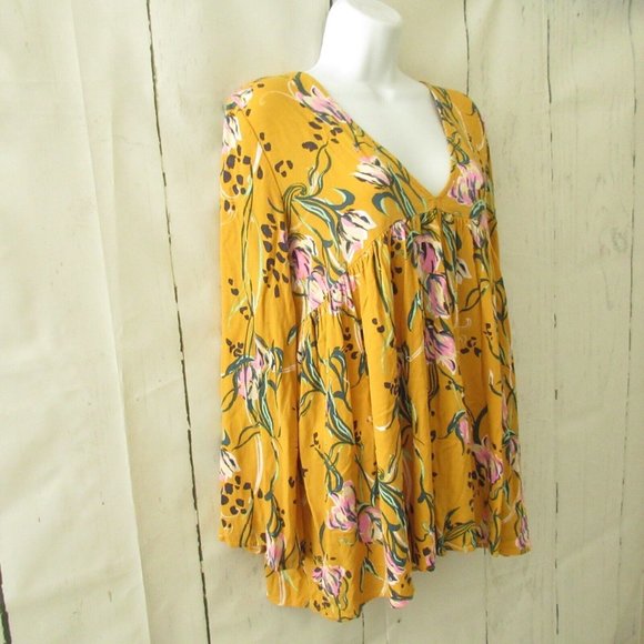 Free People Bella Tunic Top M Yellow Floral Long Flared Sleeve Boho Peasant - Picture 3 of 7